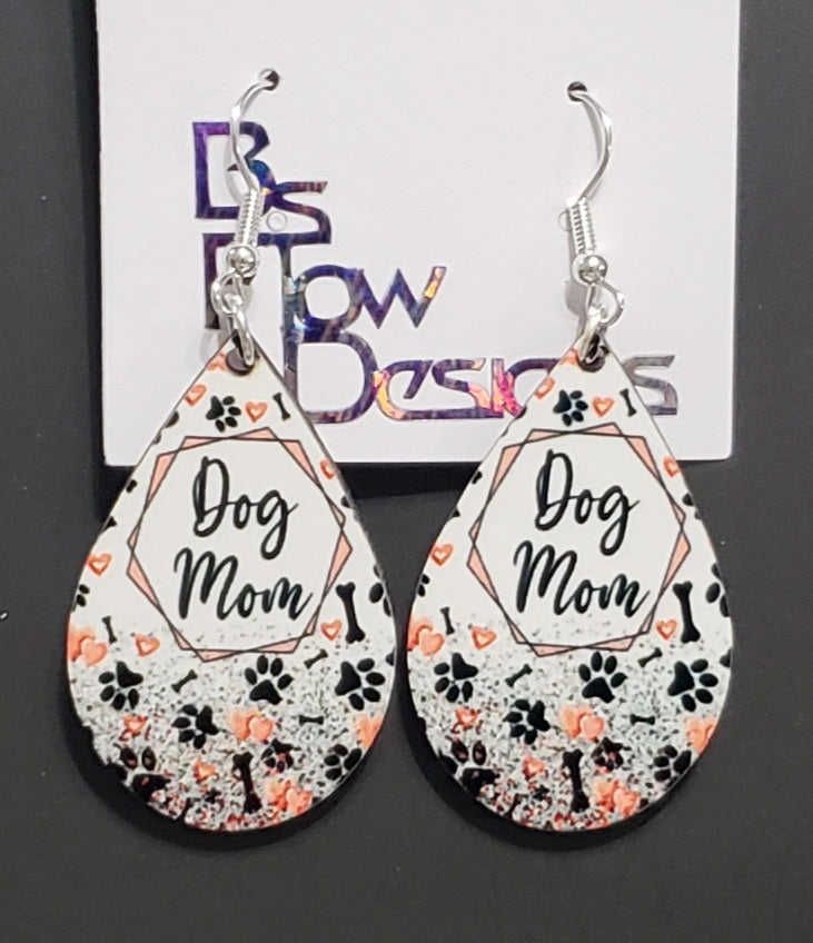 DOG MOM 1 Earrings