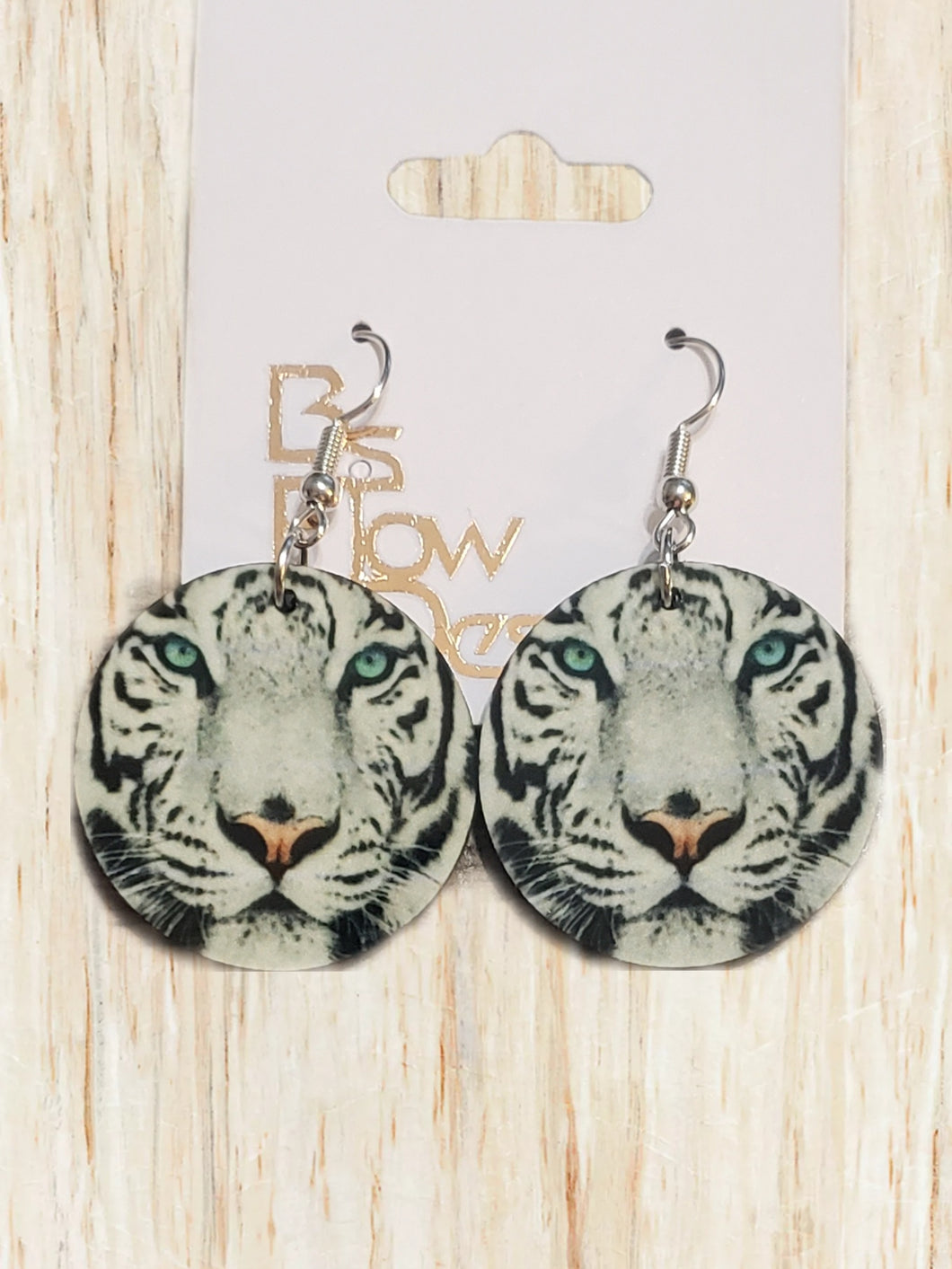 Round Close-up White Tiger Earrings